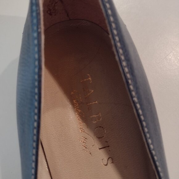 Blue Talbots leather shoes. - Picture 5 of 5